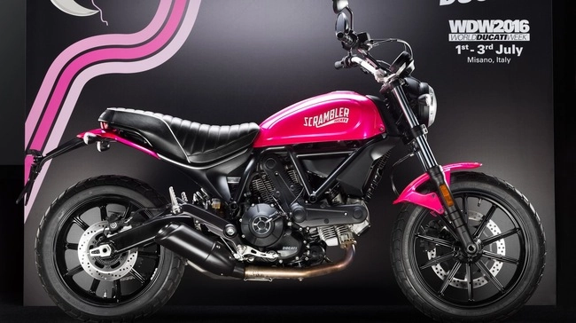 Ducati ra mắt scrambler sixty2 phiên bản màu hồng đầy ấn tượng - 1