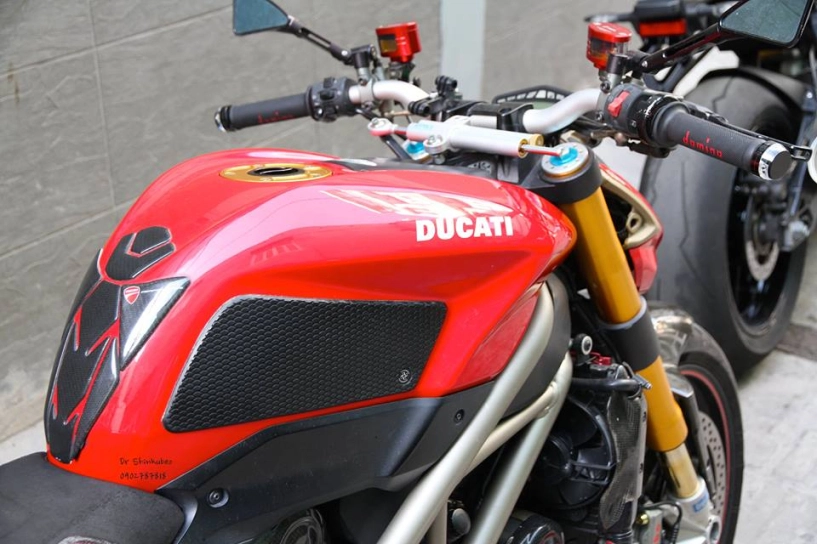 Ducati street fighter s hầm hố với bản độ đầy đủ đồ chơi khủng - 5
