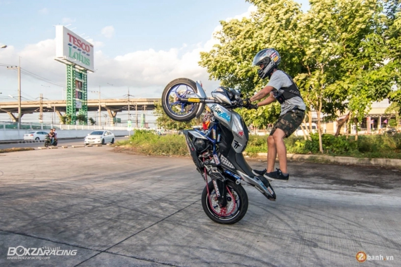 Kawasaki z250 đầy chất chơi trong phiên bản stunt bike - 13