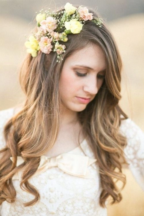 Mùa cưới 2015 mốt dùng hoa tươi cài tóc lên ngôi - 9