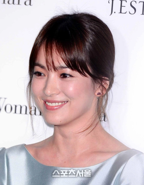 Mua nhà trăm tỷ song hye kyo bị cư dân hàn ném đá - 1