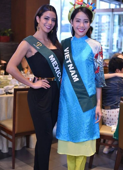  nam em mặc áo bà ba kết hợp váy ở chung kết miss earth - 7