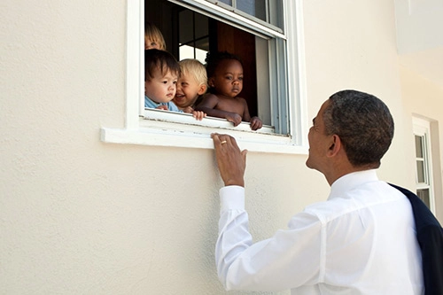 Những hình ảnh chứng minh tình yêu trẻ của tổng thống obama - 6