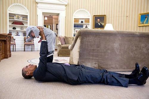 Những hình ảnh chứng minh tình yêu trẻ của tổng thống obama - 8