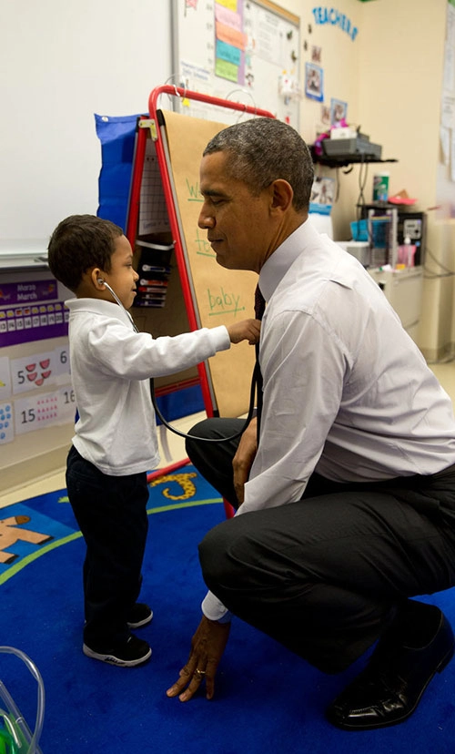 Những hình ảnh chứng minh tình yêu trẻ của tổng thống obama - 18