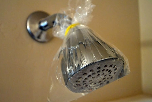 7 mẹo vệ sinh sạch vi khuẩn hết mùi hôi từ a-z trong nhà tắm - 1