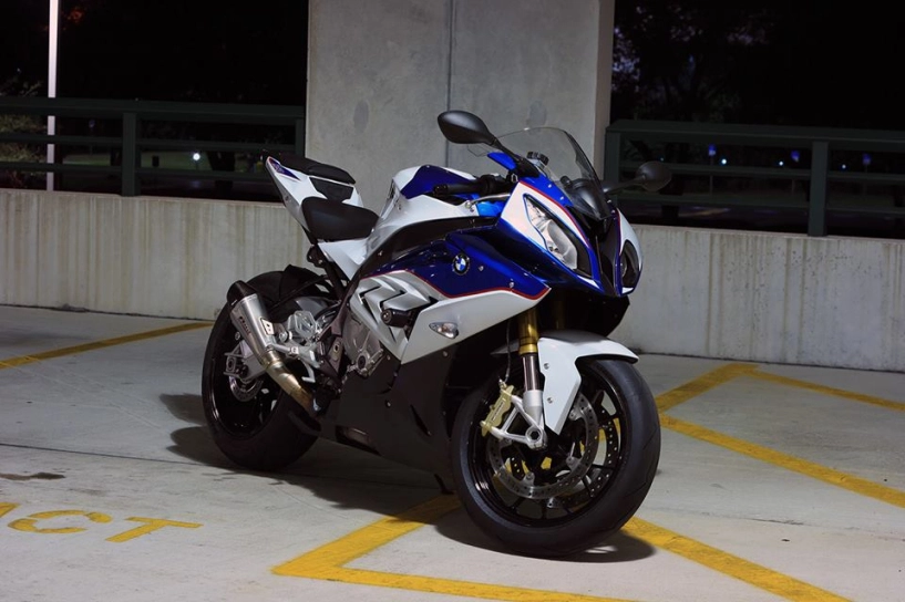 clip chi tiết bmw s1000rr 2015 trang bị pô yoshimura r55 le slip-on đầy uy lực - 1