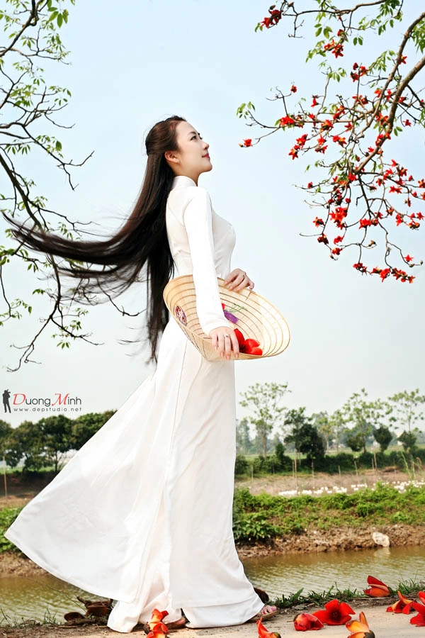 Cô gái này khiến hình tượng nữ cán bộ ngân hàng thay đổi 100 - 16