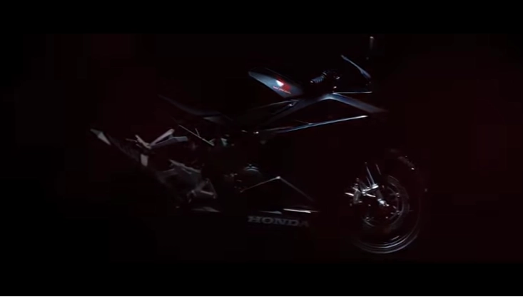Honda hé lộ đoạn teaser giới thiệu mẫu cbr250rr hoàn toàn mới - 1