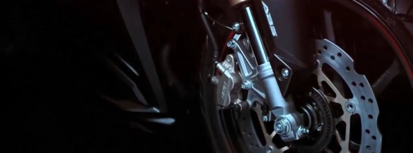 Honda hé lộ đoạn teaser giới thiệu mẫu cbr250rr hoàn toàn mới - 6
