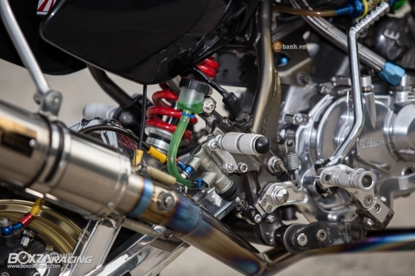 Kawasaki ksr độ đầy phong cách từ tako racing - 14
