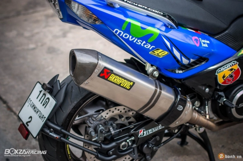Yamaha tmax đậm chất thể thao trong bộ cánh movistar - 13