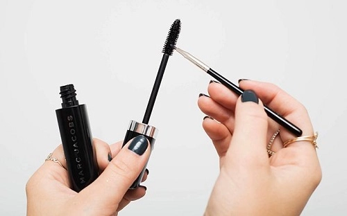 11 mẹo kẻ eyeliner thông minh cho cô nàng hiện đại - 10