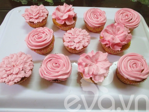 20-11 làm cupcake kem tươi - 14