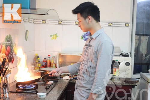 83 phan anh masterchef vào bếp làm món ăn cho mẹ - 3