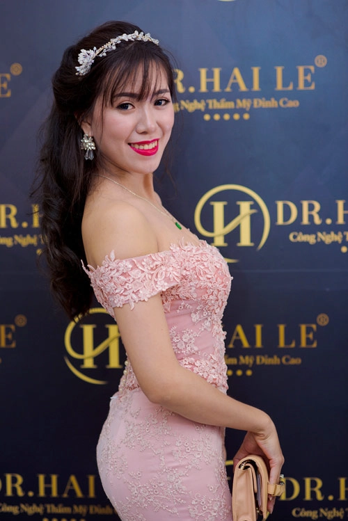 A hâu huyền my dìm hàng hotgirl mai thỏ không thương tiếc - 3