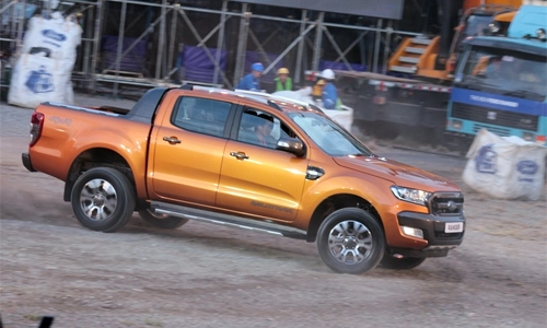  ảnh chi tiết ford ranger 2015 - 3