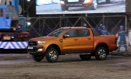  ảnh chi tiết ford ranger 2015 - 4