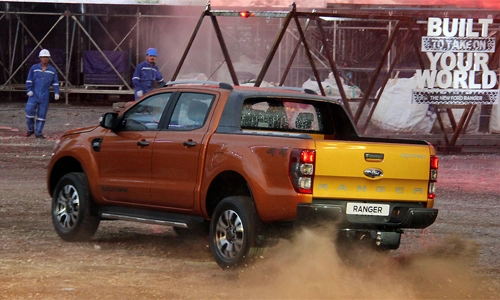  ảnh chi tiết ford ranger 2015 - 6