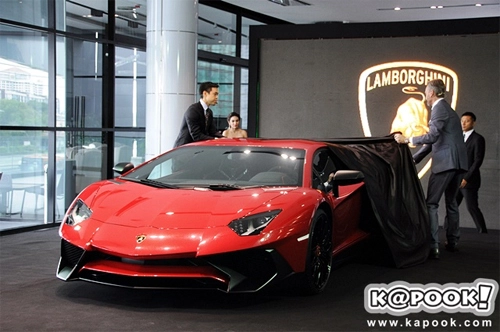  ảnh lamborghini aventador superveloce ra mắt tại thái lan - 1