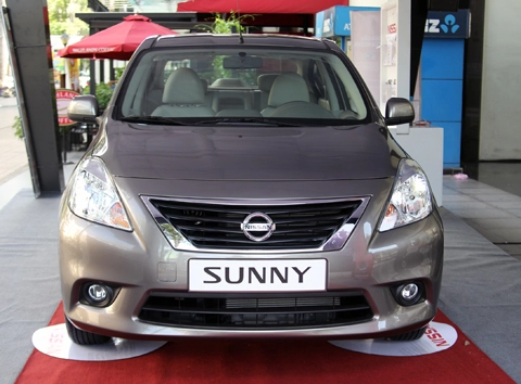  ảnh nissan sunny đầu tiên tại việt nam - 1