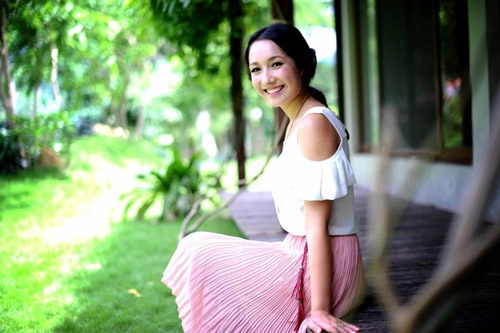 Anna trương trong trẻo như nắng mai với style hè - 1