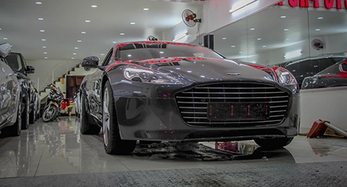  aston martin rapide s của đại gia thành vinh - 1