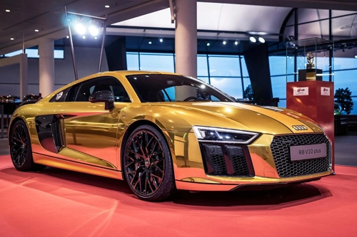  audi r8 v10 phong cách mạ vàng - 1