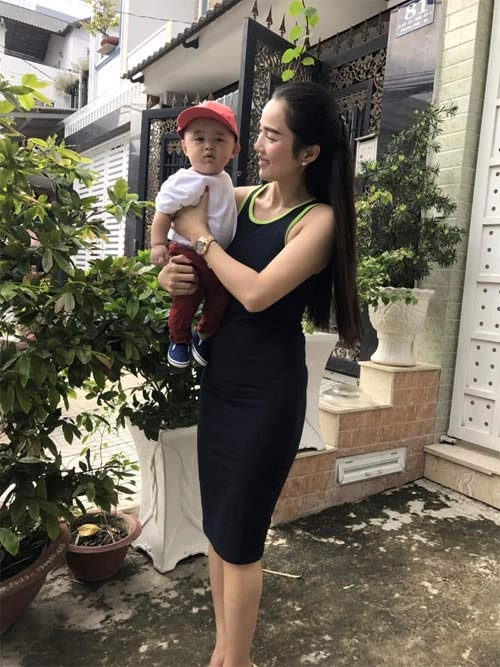 bà bầu jennifer phạm hạnh phúc chơi xích đu - 6