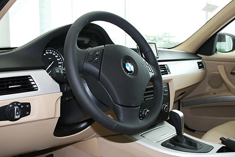  ba ngày cầm lái bmw 320i 2009 - 2