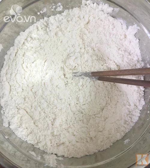 Bánh bao nhân đậu xanh nóng hổi cho bữa sáng - 2