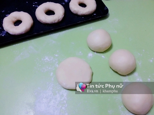 Bánh donut chiên thơm ngon mềm ngọt vô cùng hấp dẫn - 5