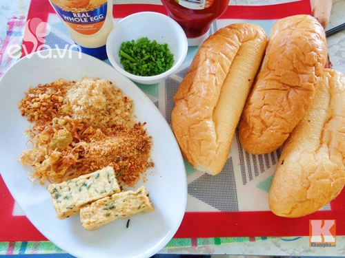 Bánh mì nướng muối ớt thần thánh ở sài thành có cách làm như thế nào - 1