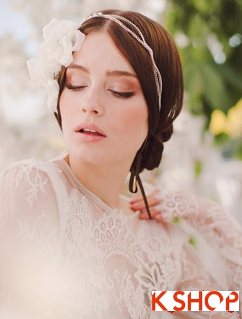 Bật mí kiểu tóc đẹp cho cô dâu đầy quyến rũ lãng mạn trong ngày cưới - 4