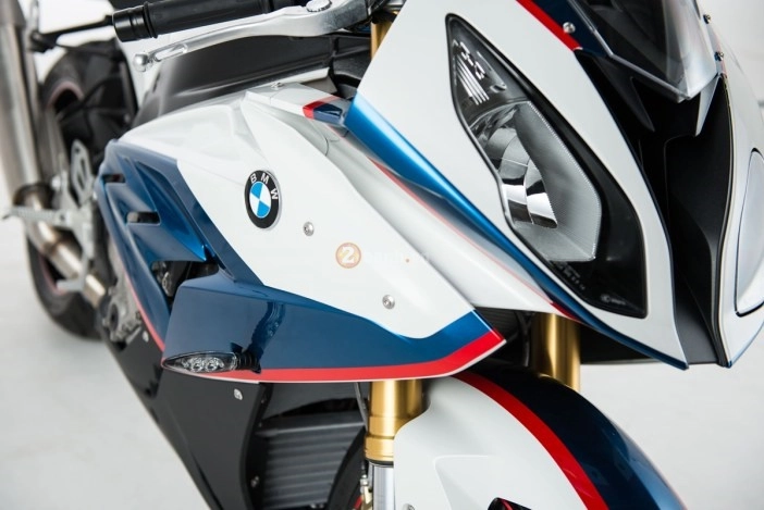 Bmw motorrad ra mắt 5 mẫu xe phiên bản kỷ niệm 100 năm tại thị trường nhật bản - 4