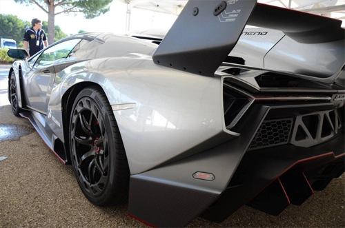  bộ đôi lamborghini veneno - 5