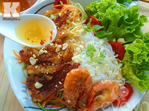 Bún tôm thịt nướng đậm đà cho ngày cuối tuần khó quên - 11