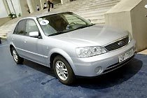  cảm nhận ford laser ghia 18 - 1