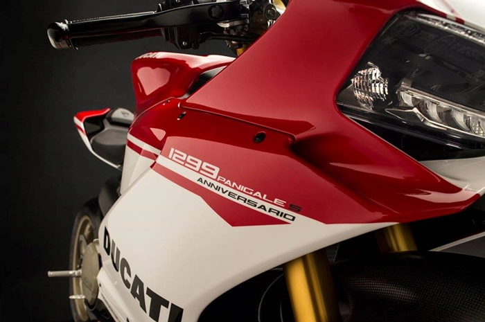 Cận cảnh ducati 1299 panigale s anniversario phiên bản đặc biệt kỷ niệm 90 năm - 9