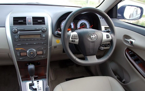  cận cảnh toyota altis mới - 2