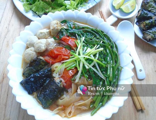 Canh bánh đa chả xương sông ngon đến tận tim - 10