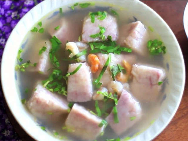 Canh khoai môn thơm ngọt cho cả nhà - 9