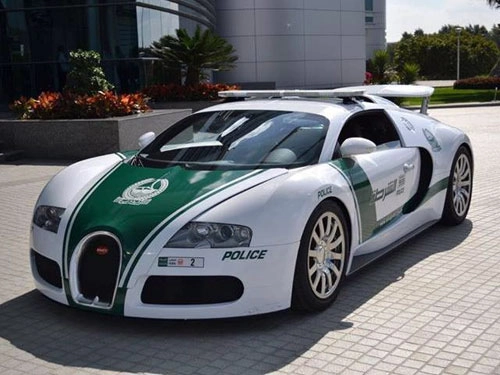  cảnh sát dubai chơi sang với bugatti veyron - 2