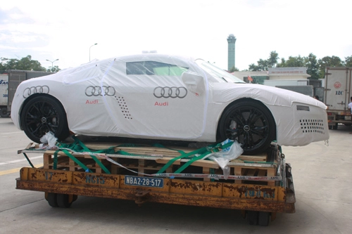  căp đôi audi r8 v10 2014 đâu tiên tai viêt nam - 4