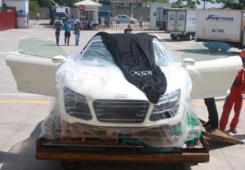  căp đôi audi r8 v10 2014 đâu tiên tai viêt nam - 15