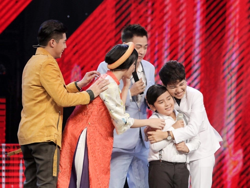 Cậu bé nghèo hát dân ca khiến hlv the voice kids phát cuồng - 3