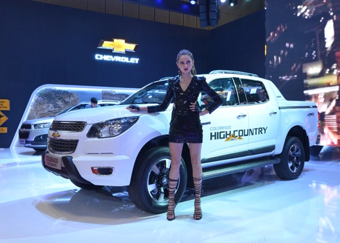  chevrolet colorado high country ra mắt tại việt nam - 1