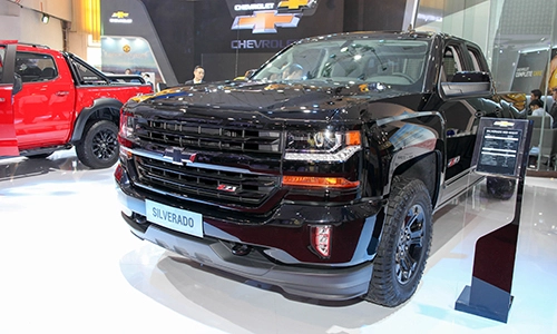  chevrolet silverado midnight - siêu bán tải mỹ ra mắt việt nam - 1