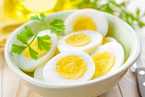 Chỉ cần ăn trứng luộc thôi bạn có thể giảm hẳn 11 kg trong 4 tuần - 1