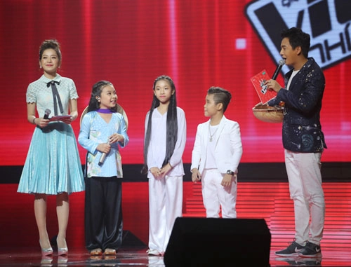 Chi pu bị chê là mc thảm hoạ tại the voice kids - 2